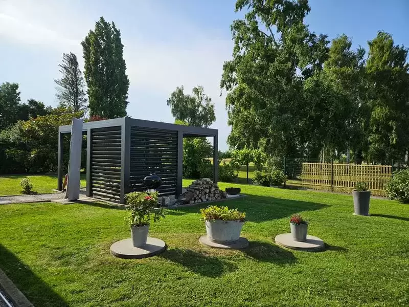 Vérandas, pergolas et SPA - FOURNITURE ET POSE D'UNE PERGOLA EN ALUMINIUM SUR BOSC GUERARD SAINT ADRIE