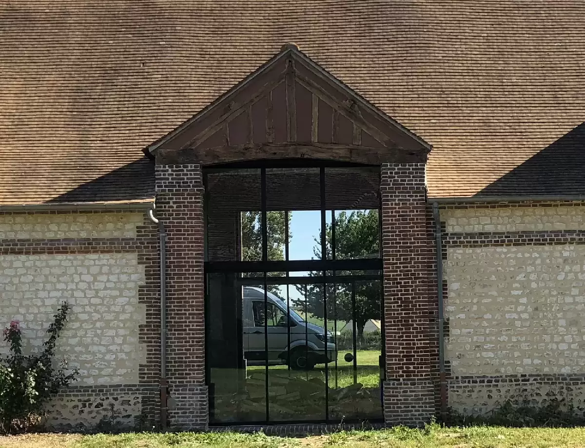 Miroiterie et menuiserie - Menuiseries en aluminium de marque TECHNAL sur la commune de MONTAURE 27